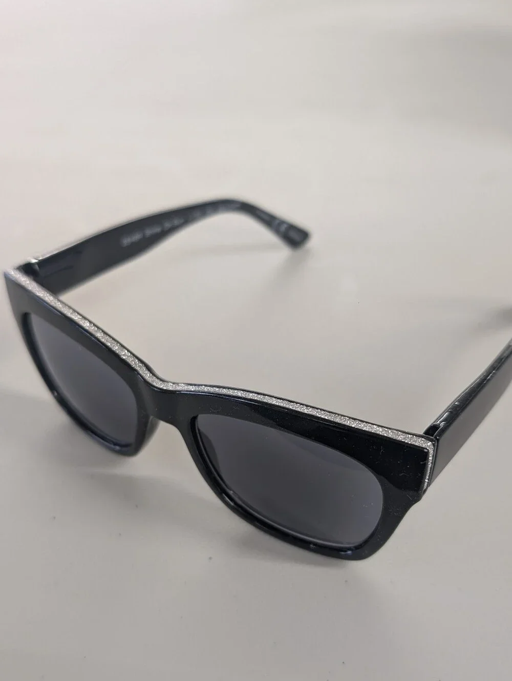 Peepers Shine On Sun 2548R Chacha Black Sunglasses